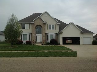 215 Heatherstone Dr, Chatham, IL