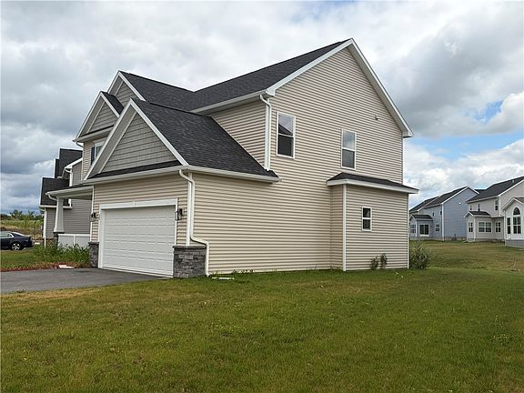 4th image of 38 Kingsbarn Rd