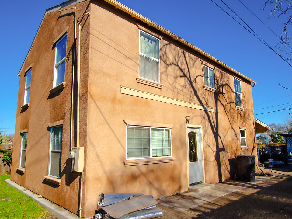 1st image of 2854 N East St