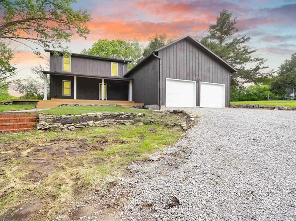 15845 Sixth Street Rd, Wamego, KS 66547
