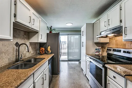 7929 Meadow Park Dr #202 Photo 1