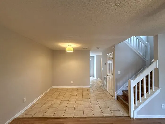747 Mountainwater Dr — Photo 4