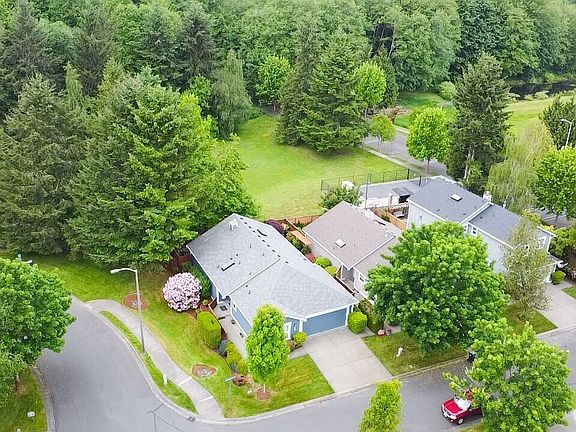 3rd image of 4509 Waterford Lane SE