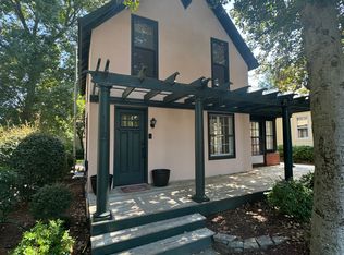 115 E Vermont Ave, Southern Pines, NC 28387