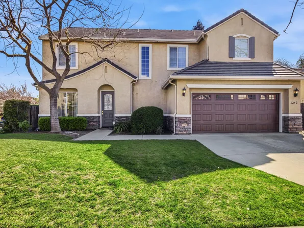 1242 N Julieann Street, Visalia, CA 93291