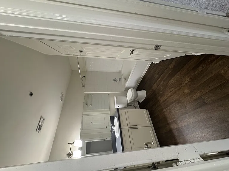 Wesley St. Claire Apartments at Lawrenceville — Photo 214