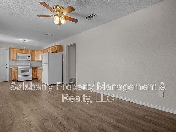 3rd image of 1213 NW 3rd Ave