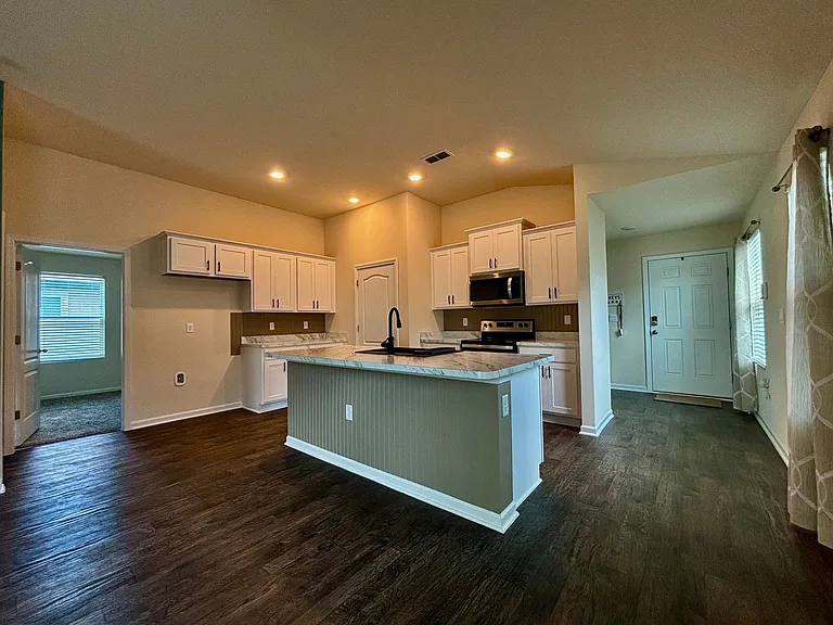 2427 Falling Star Ln — Photo 7