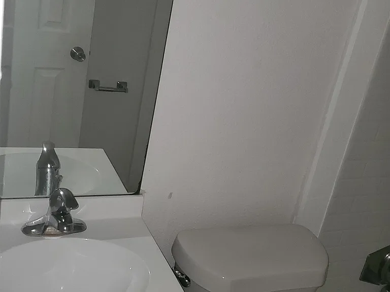 543 Okaloosa St — Photo 4