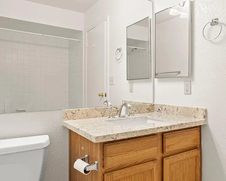 7309 W Canterbury Dr — Photo 17