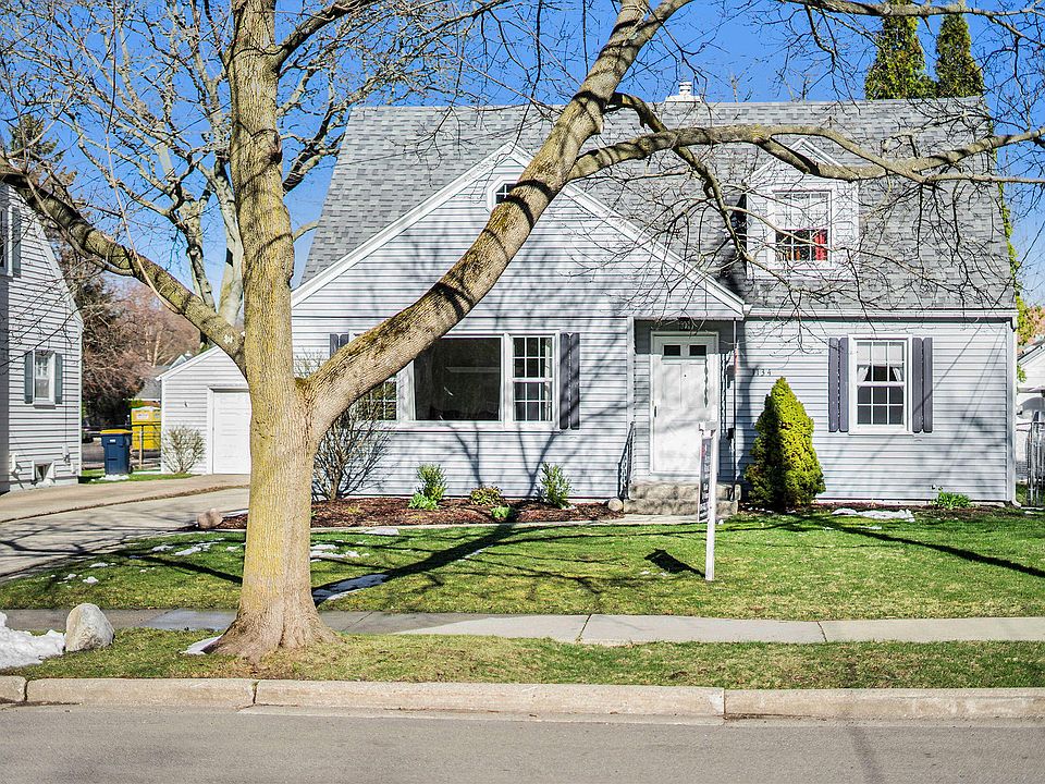 1st image of 1134 Lakeside Dr SE