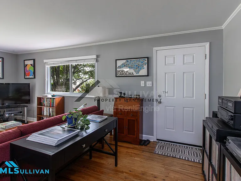 1021 Sedgefield St — Photo 6