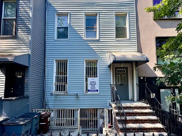 1267 Dekalb Ave #1, Brooklyn, NY 11221