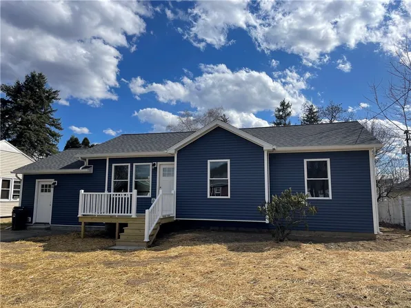 16 Wicks Blvd, Corning, NY 14830