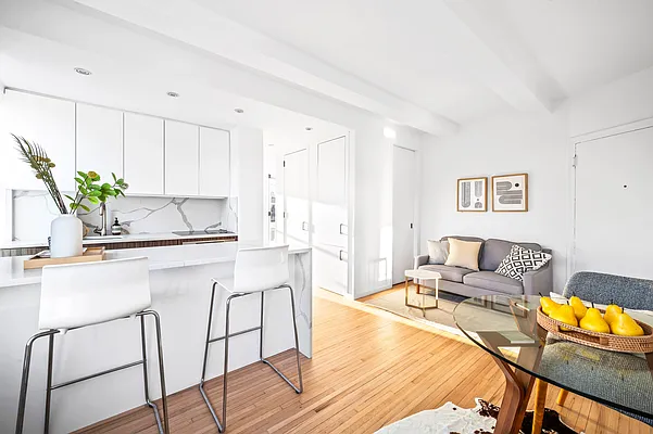 Sold by Compass | media 6