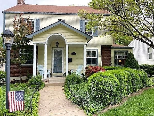 1st image of 846 Diversey Dr