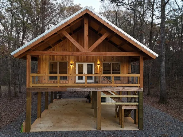 139 Bass Dr, Eutaw, AL 35462