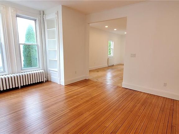 3rd image of 86 S Highland Ave Floor 1