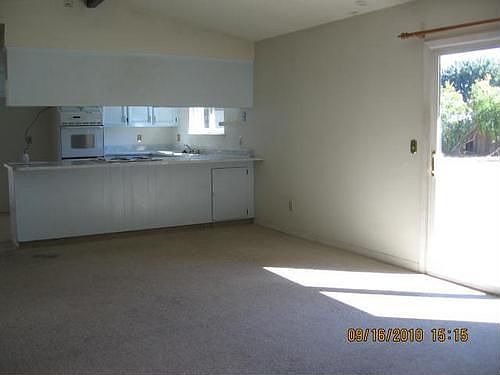 4th image of 690 Westwood Dr