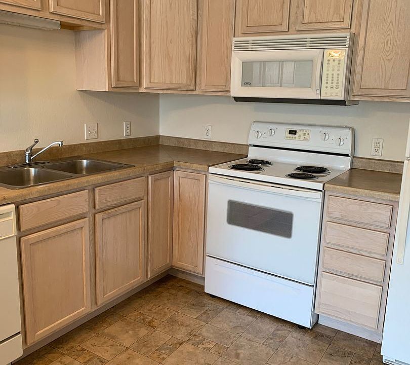 1st image of 3515 10th Ave S #304