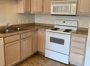 3515 10th Ave S #304, Moorhead, MN 56560