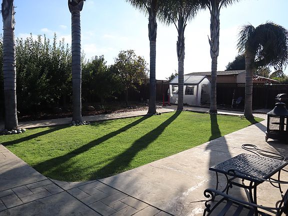 2nd image of 328 Mesa Verde Dr