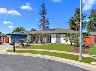830 E Bedford Ave, Fresno, CA