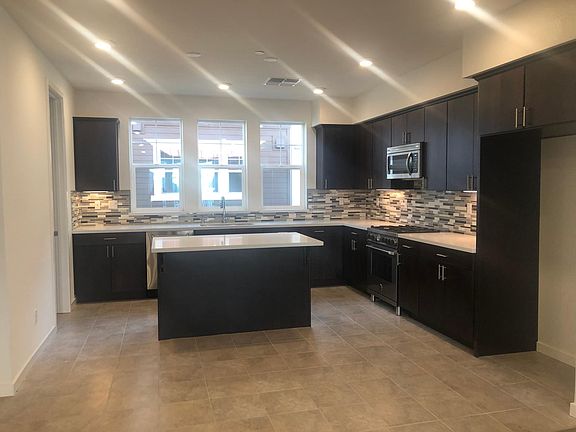 3rd image of 537 San Lorenzo Trl