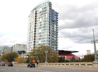 1035 Bank St #904, Ottawa, ON K1S5K3