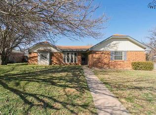 1223 Amherst St, Burkburnett, TX 76354
