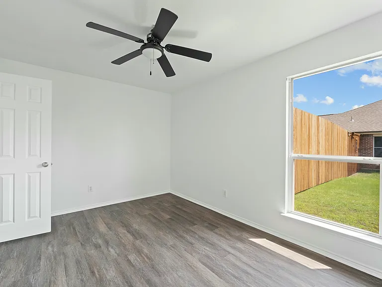 2130 Harvester Dr — Photo 26