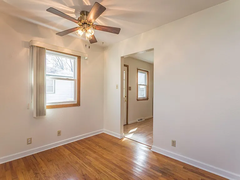 7390 Southview Dr — Photo 11
