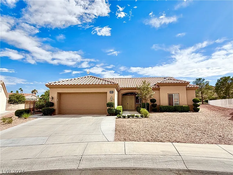 10541 Broom Hill Dr — Photo 1