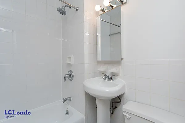 Rented by LC Lemle Real Estate Group | media 26