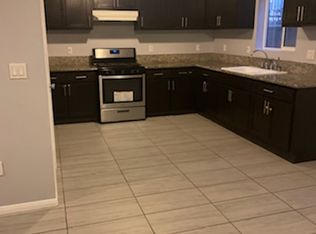 1046 W 94th St, Los Angeles, CA 90044