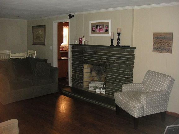 4th image of 234 Farm Rd