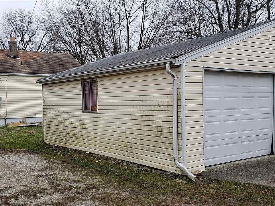 2nd image of 2113 S Ebright St
