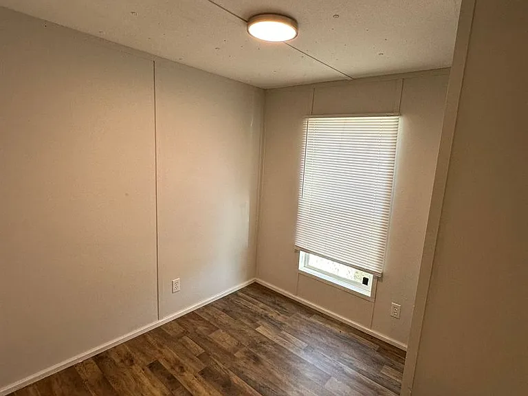 7917 Wolfe Ln #9 — Photo 6