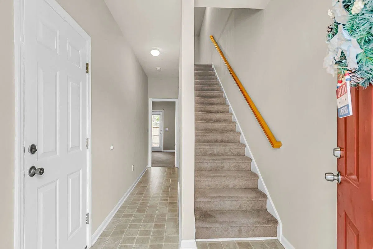 4668 Palm View Circle in North Charleston, SC 29418 — Photo 2