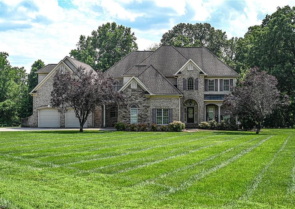 1st image of 1917 Townsend Forest Ln S
