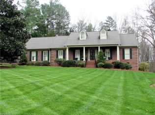 1000 Huntsford Ter, Thomasville, NC 27360
