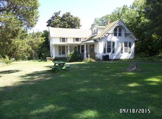 325 E Sycamore St, Chase City, VA 23924
