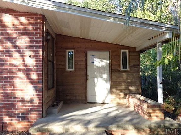 3rd image of 1209 Suburban Dr