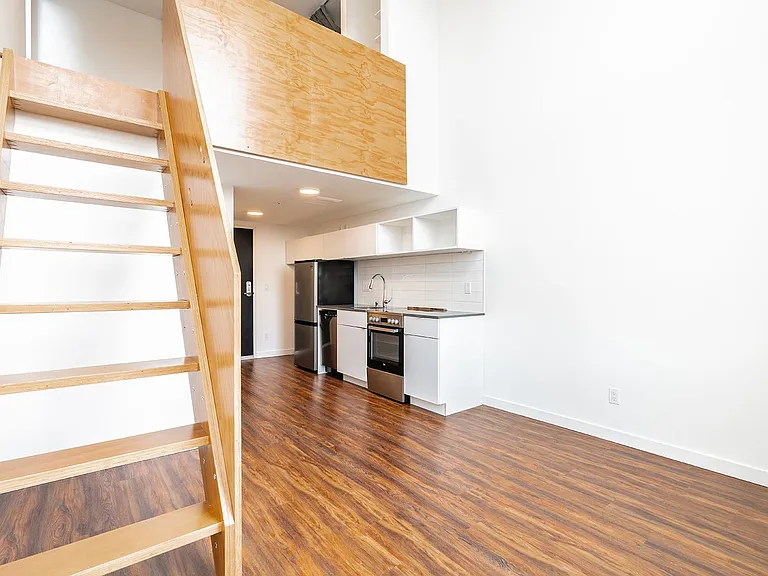 Thomas Street Lofts — Photo 27