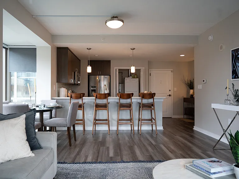 Edgewater Apartments — Photo 42