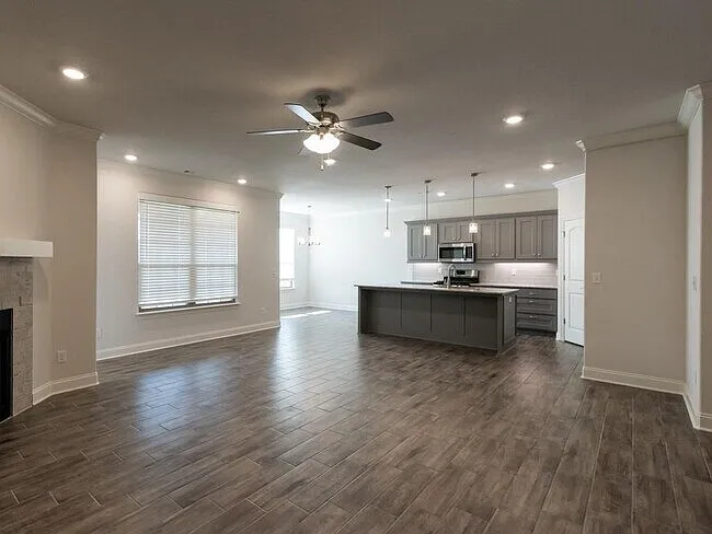 430 Linda Ln — Photo 4