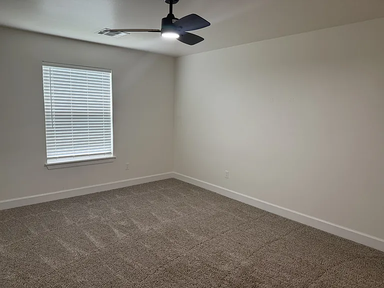 5816 NW 159th St — Photo 37