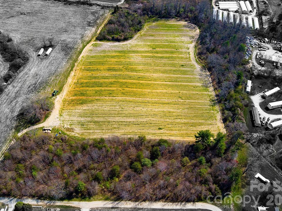 1st image of Mohican Trl