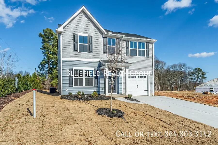 Beautiful 3BR/2.5BA Home with Quartz Countertops, Washer & Dryer, and Prime Woodruff Location! — Photo 2