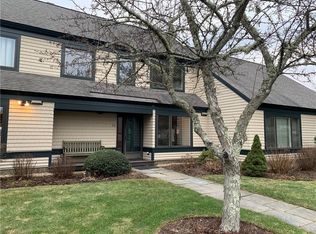 12 Baldwin Ct, Narragansett, RI 02882